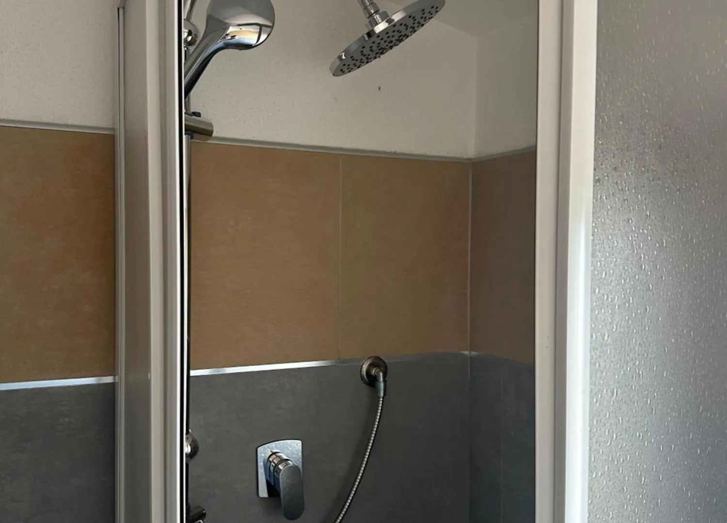 Apartment Appartamento Vista Mare La Caletta Italy
